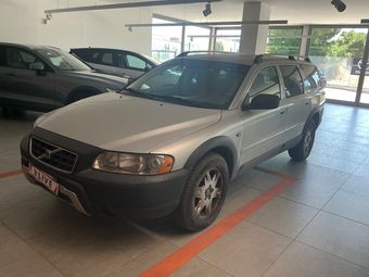 Volvo XC70 2.4 D5 AWD Momentum