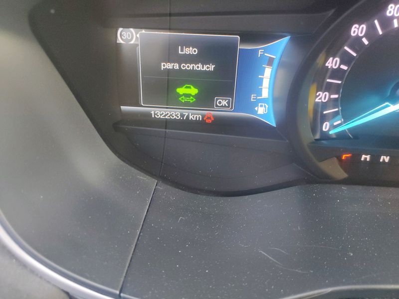 Ford Mondeo 2.0 Hybrid Trend — zdjęcie 11
