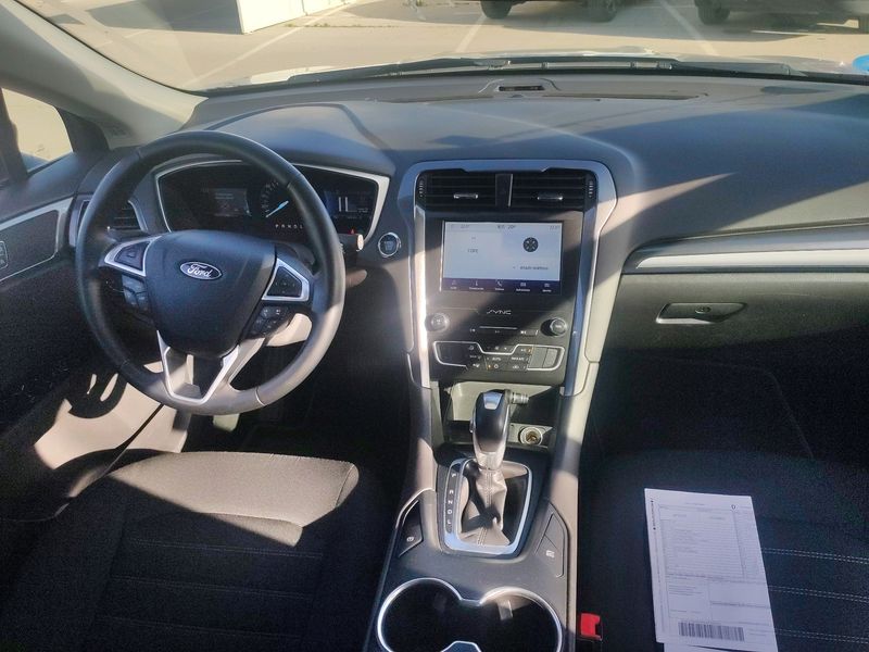 Ford Mondeo 2.0 Hybrid Trend — zdjęcie 10