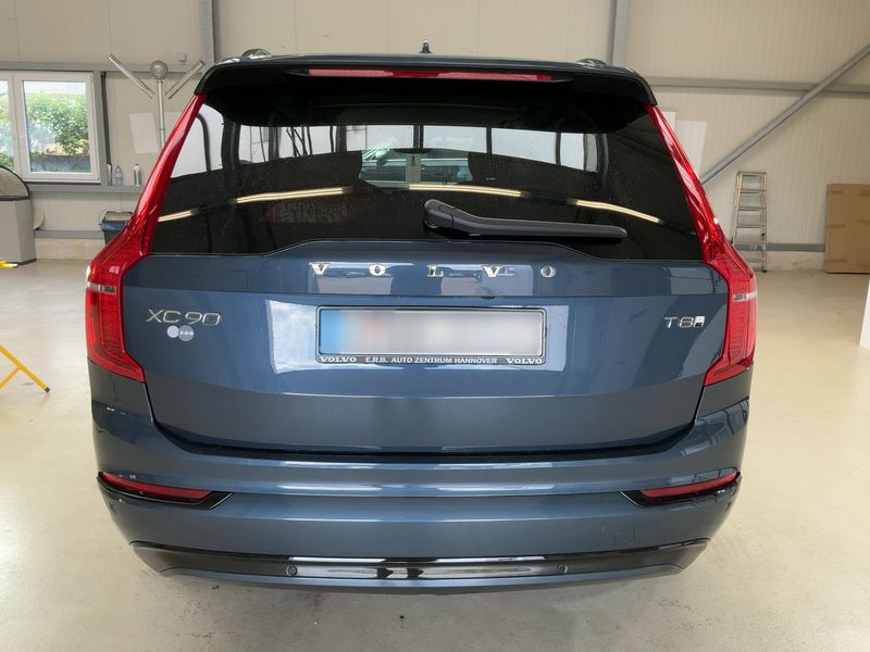 Volvo XC90 2.0 T8 Recharge Plug-in Hybrid Plus Dark AWD — zdjęcie 5