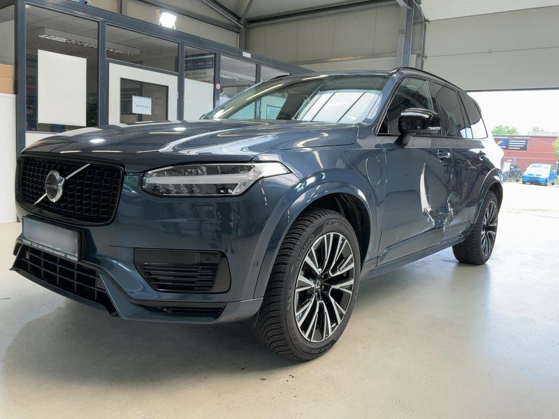 Volvo XC90 2.0 T8 Recharge Plug-in Hybrid Plus Dark AWD — zdjęcie 2