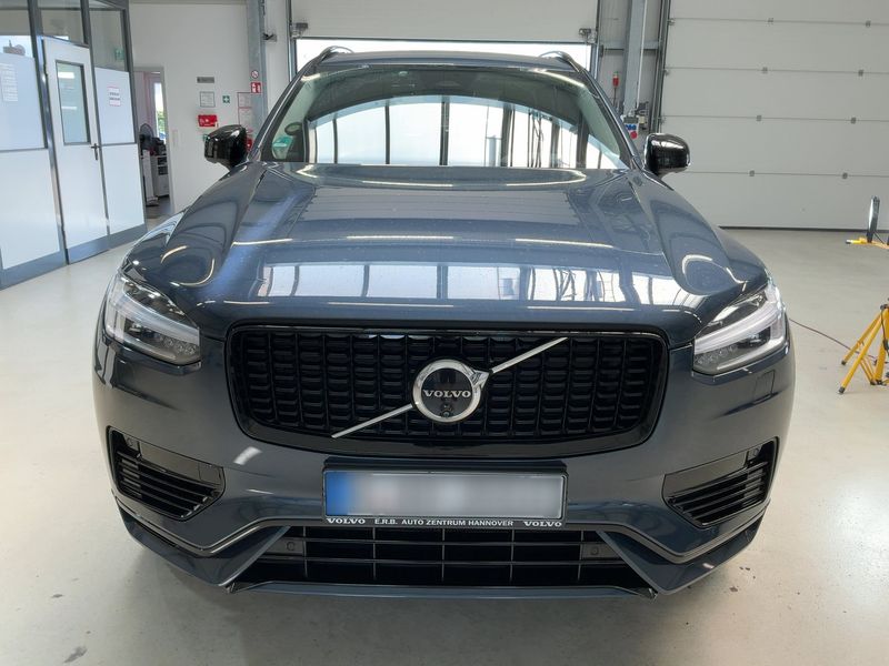 Volvo XC90 2.0 T8 Recharge Plug-in Hybrid Plus Dark AWD — zdjęcie 9