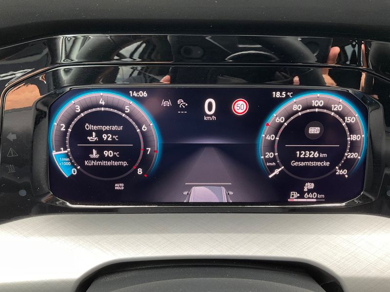 Volkswagen Golf VIII 1.5 TSI Life — zdjęcie 13