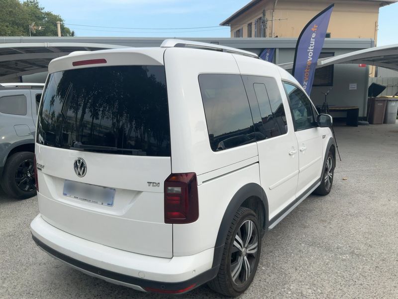 Volkswagen Caddy 2.0 TDI Alltrack BlueMotion Tech — zdjęcie 6