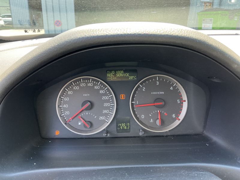 Volvo S40 2.0 D — zdjęcie 4