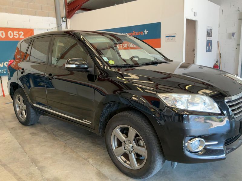 Toyota RAV 4 2.2 D-4D Life — zdjęcie 8