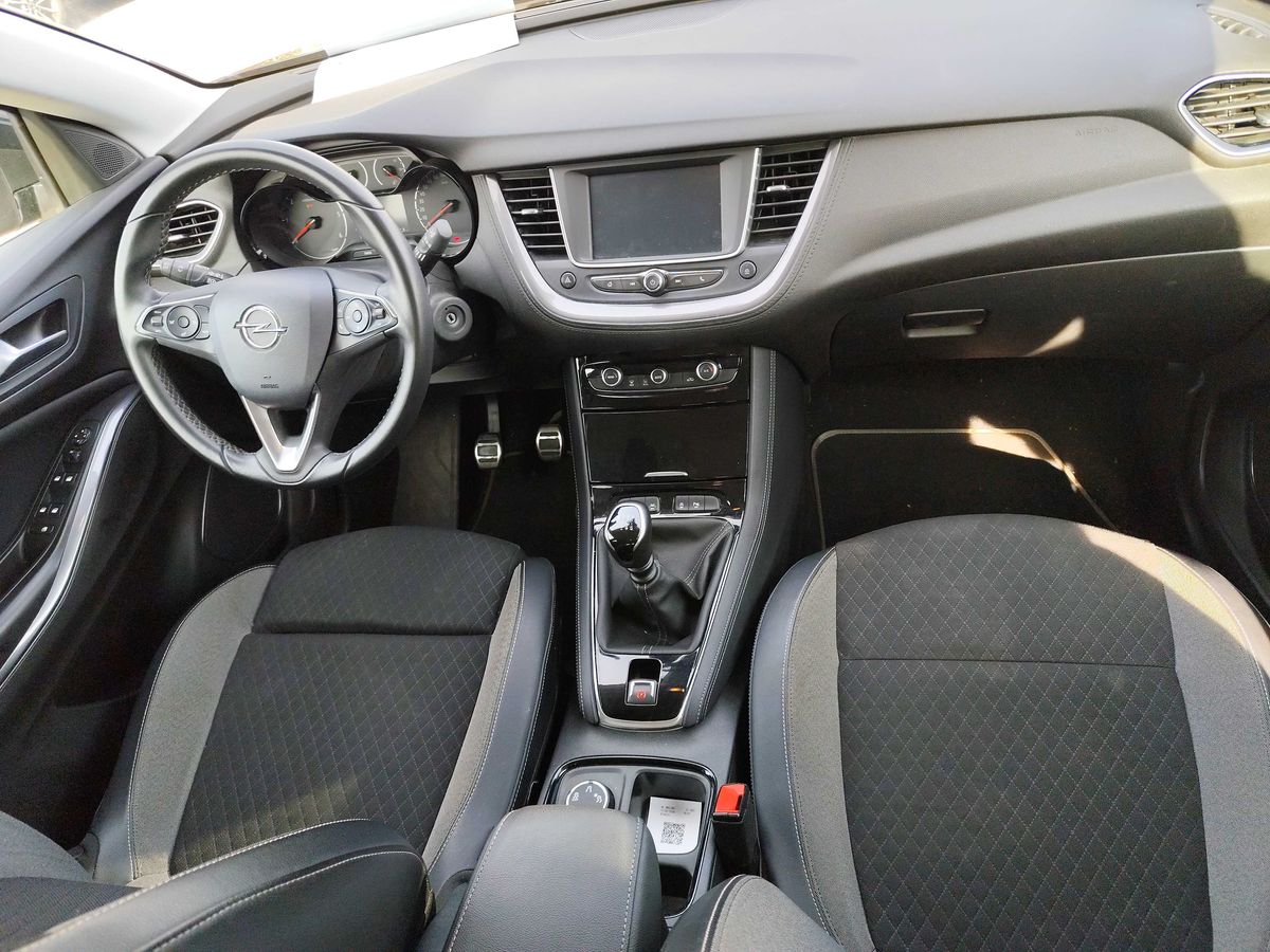 Opel Grandland 2019 — photo 12