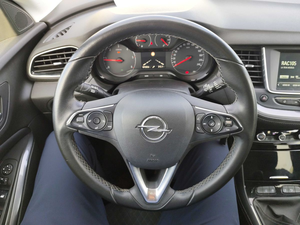Opel Grandland 2019 — photo 17