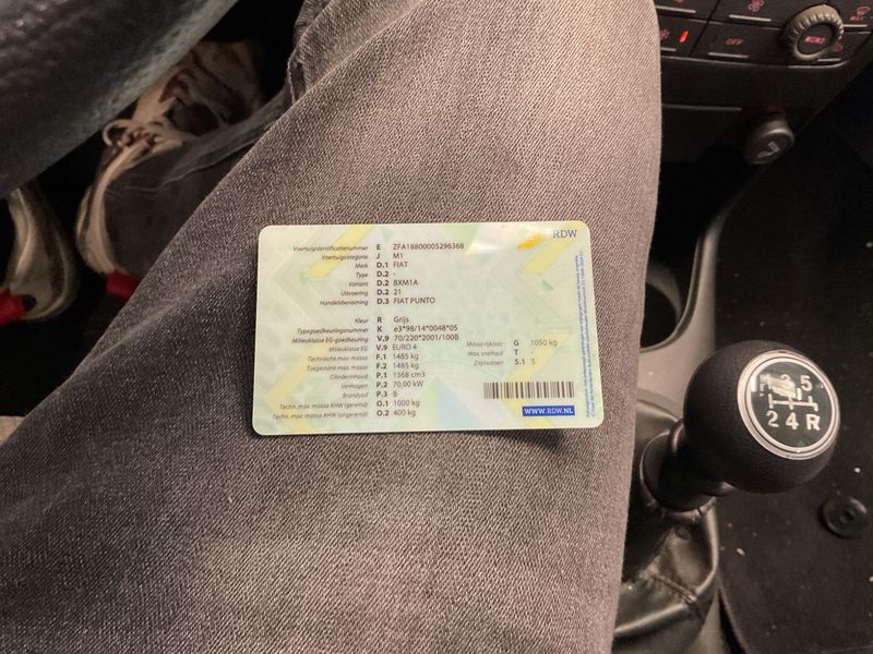Fiat Punto 1.4 Emotion — zdjęcie 5