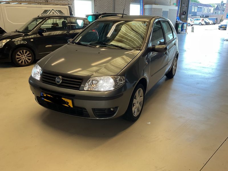 Fiat Punto 1.4 Emotion