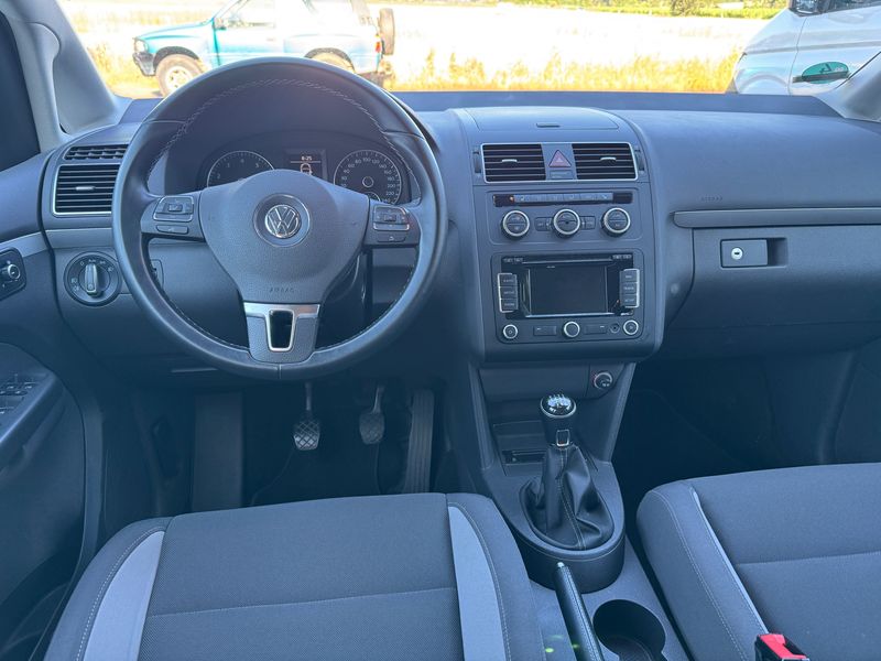 Volkswagen Touran 1.4 TSI Life — zdjęcie 11