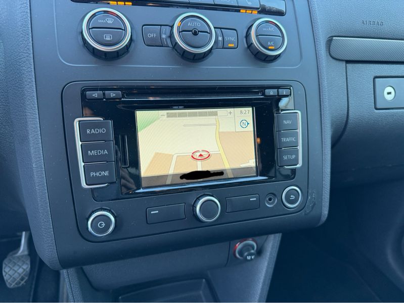 Volkswagen Touran 1.4 TSI Life — zdjęcie 13