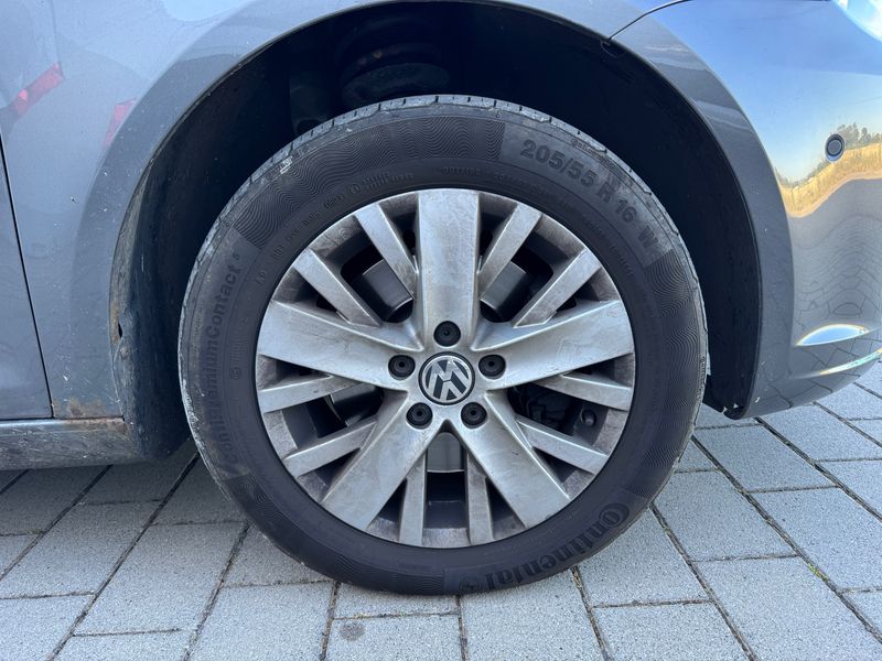 Volkswagen Touran 1.4 TSI Life — zdjęcie 23