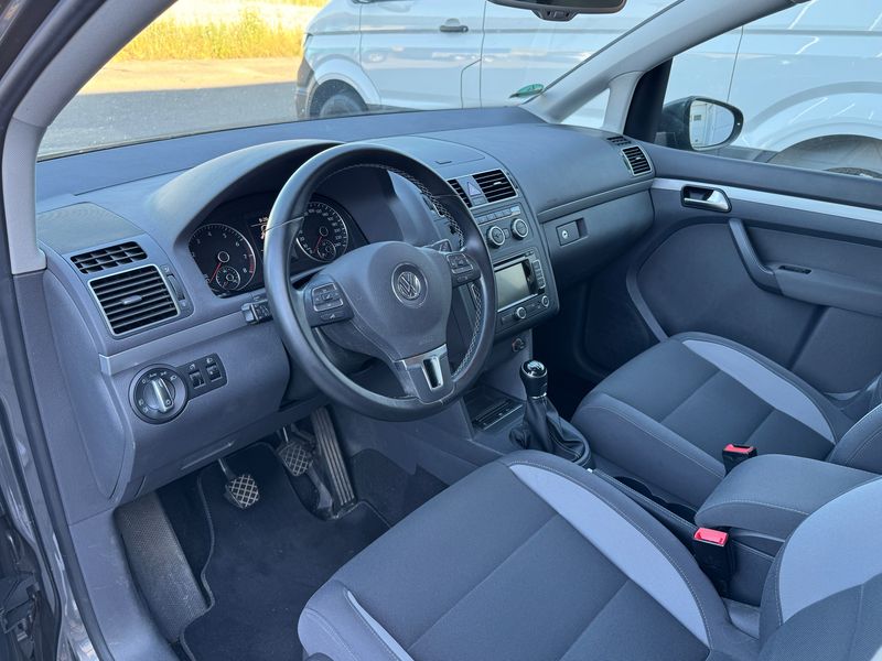 Volkswagen Touran 1.4 TSI Life — zdjęcie 18