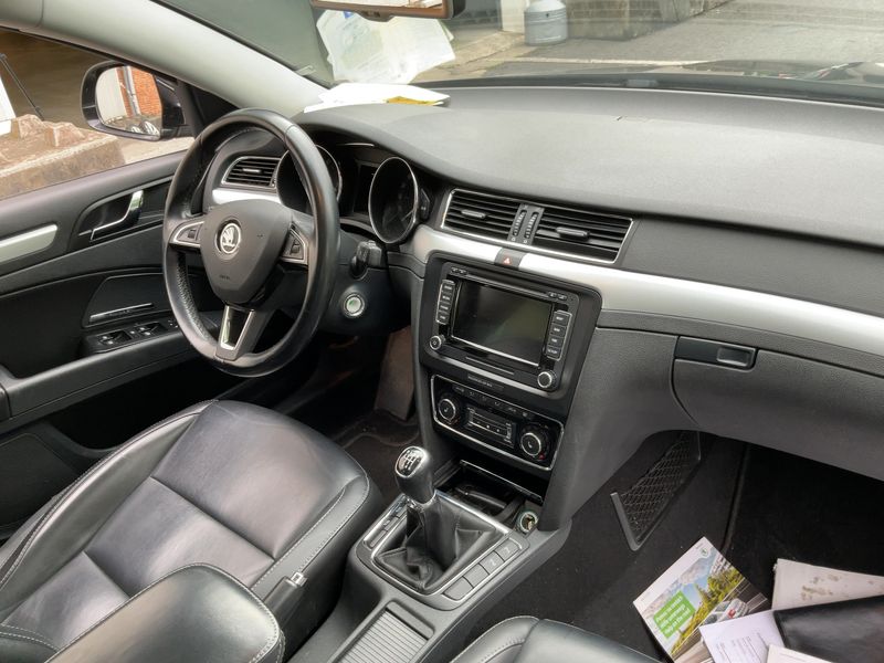 Skoda Superb 2.0 TDI Elegance 2015 – снимка 18