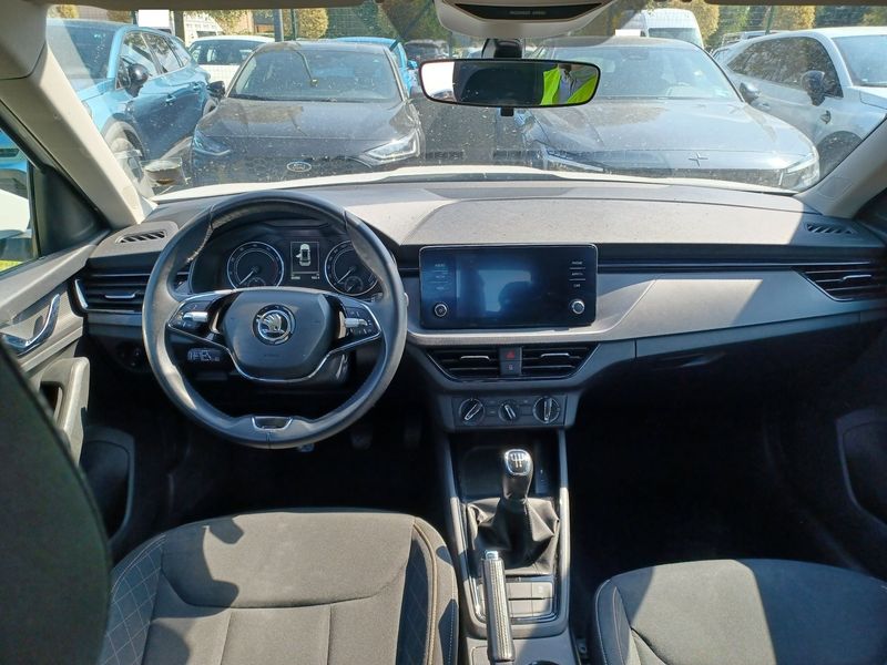 Skoda Kamiq 1.0 TSI Ambition — zdjęcie 11