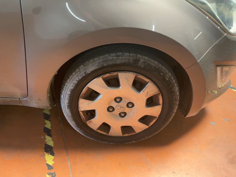 Hyundai i20 1.4 CRDi Pack Sensation Blue Drive 2013 – снимка 11