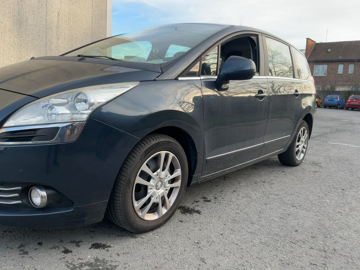 Peugeot 5008 d'occasion
