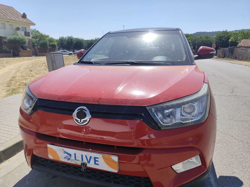 Ssangyong Tivoli 1.6 Turbodiesel Limited 4x2 — zdjęcie 7