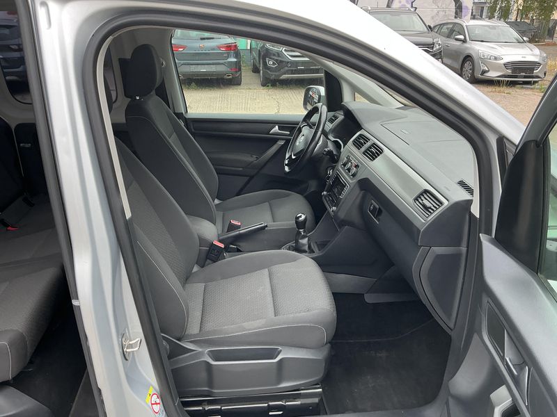 Volkswagen Caddy 2.0 TDI Trendline BlueMotion Tech — zdjęcie 11