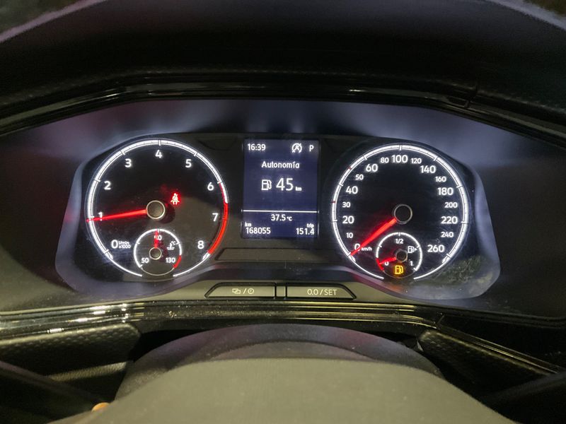 Volkswagen T-Cross 1.0 TSI Advance — zdjęcie 13