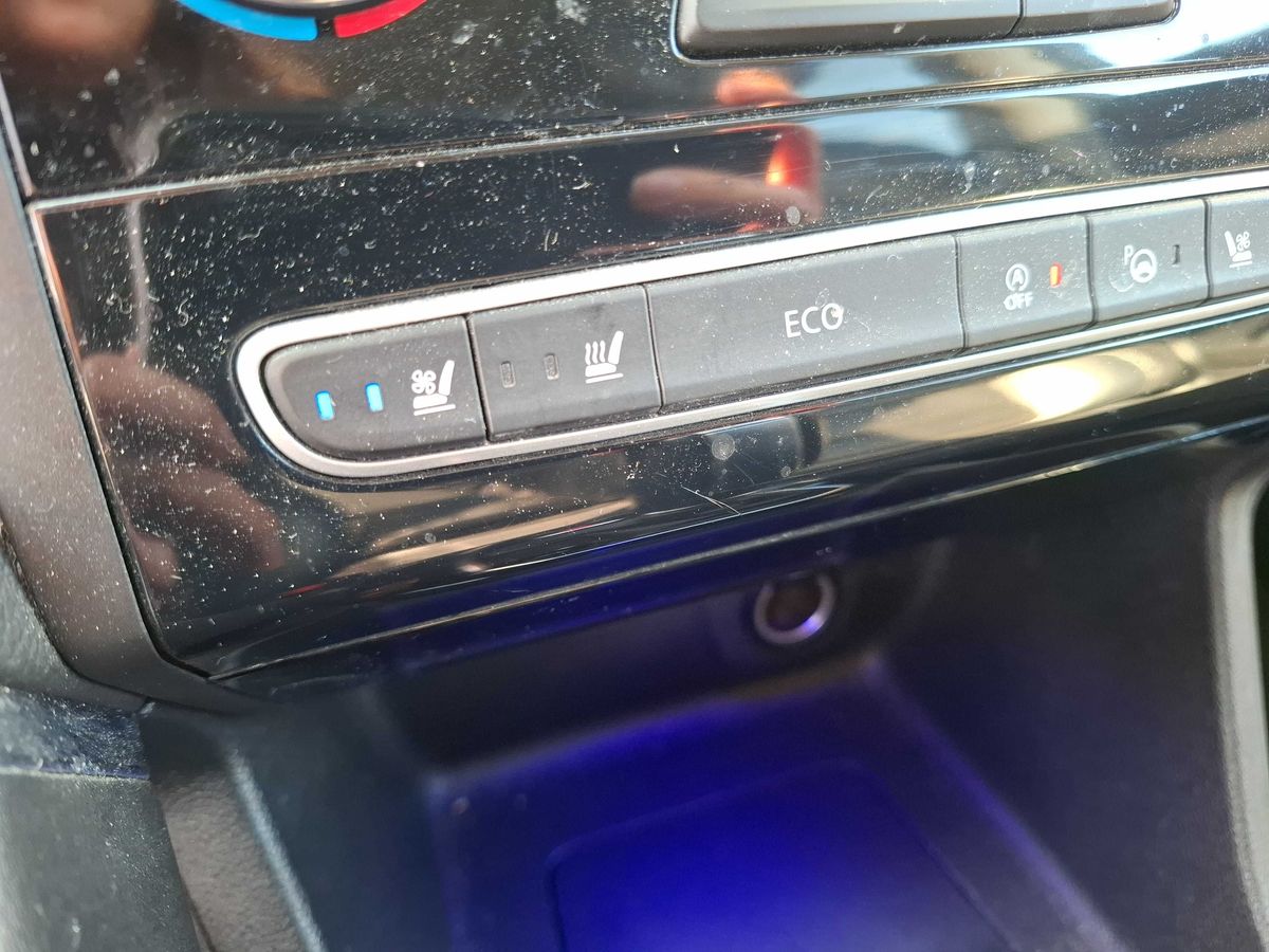 Renault Koleos 2019 — photo 82