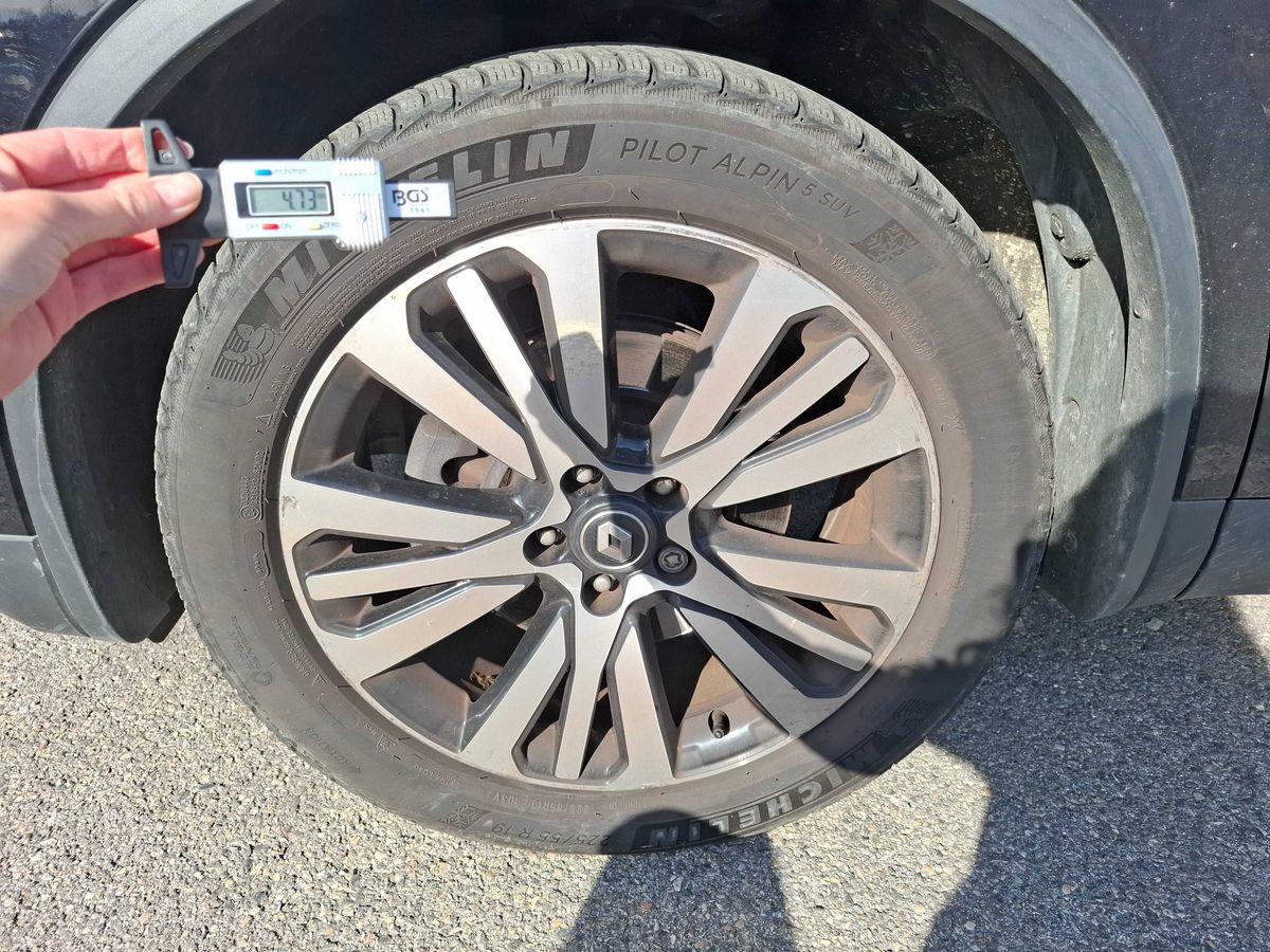 Renault Koleos 2019 — photo 97