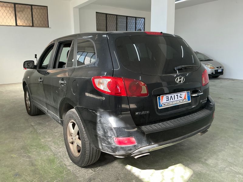 Hyundai Santa Fe 2.2 CRDi CRDI Active — zdjęcie 2