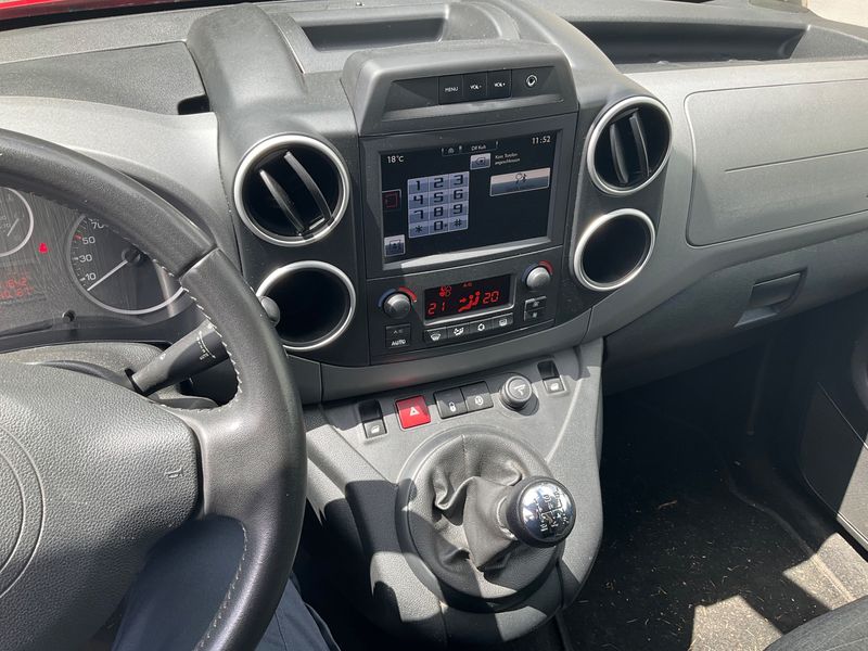 Citroen Berlingo 1.2 PureTech Shine — zdjęcie 12