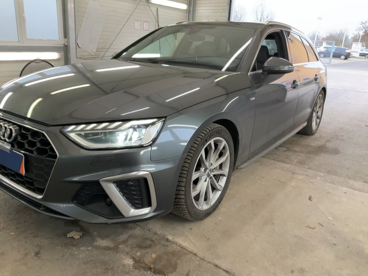Audi A4 50 TDI quattro S line