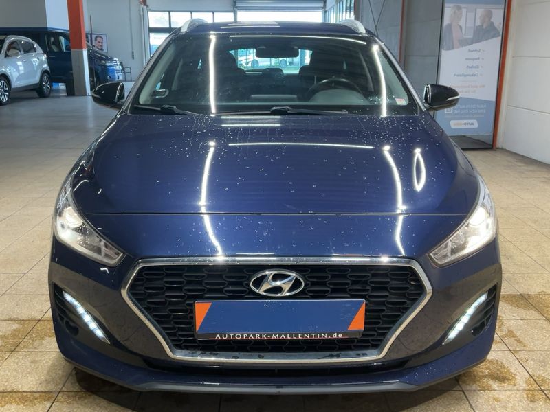 Hyundai i30 1.6 CRDi YES! — zdjęcie 9