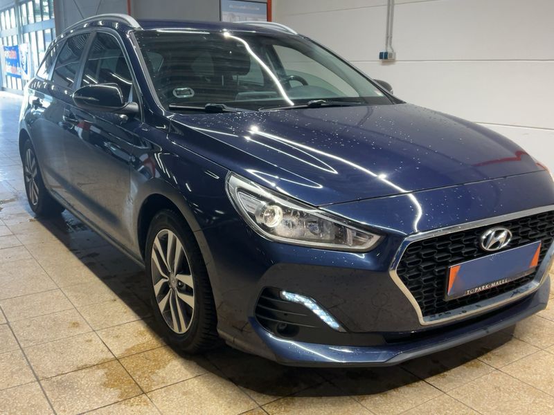 Hyundai i30 1.6 CRDi YES! — zdjęcie 8
