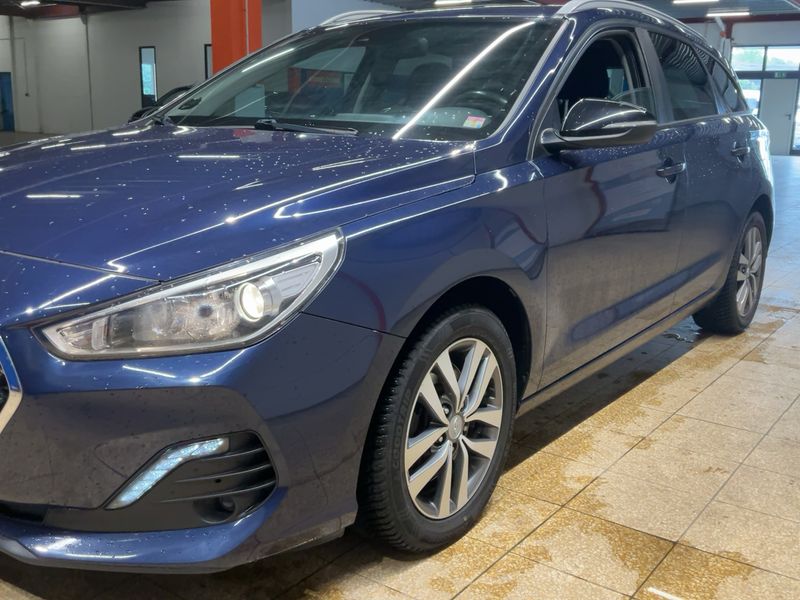 Hyundai i30 1.6 CRDi YES! — zdjęcie 2