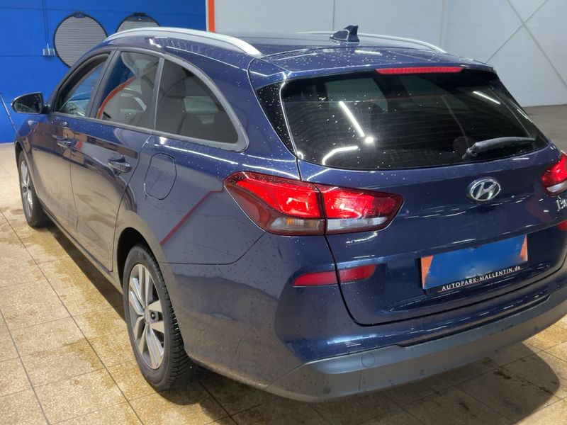 Hyundai i30 1.6 CRDi YES! — zdjęcie 3