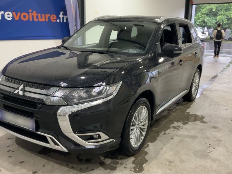 Mitsubishi Outlander 2.4 PHEV Plus Spirit 4WD — zdjęcie 2