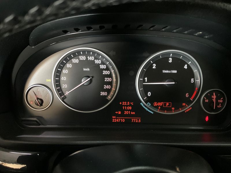 BMW 5er 525d 2014 – снимка 18