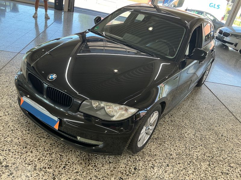 BMW 1er 116i 2011 – снимка 1