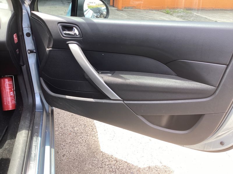 Peugeot 308 1.6 Access 2013 – снимка 27