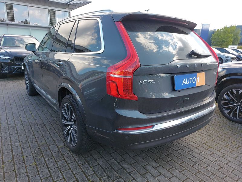 Volvo XC90 2.0 B5 Mild-Hybrid Plus Bright AWD — zdjęcie 3