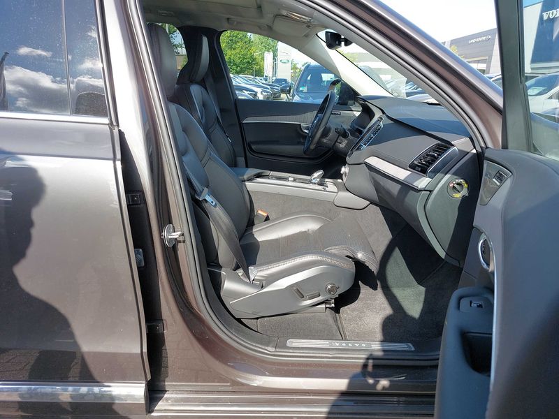 Volvo XC90 2.0 B5 Mild-Hybrid Plus Bright AWD — zdjęcie 10