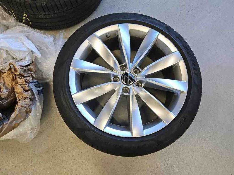 Volkswagen Arteon Shooting Brake 2.0 TSI R-Line — zdjęcie 23