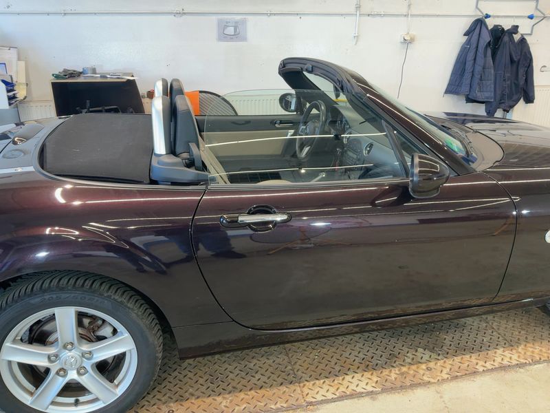Mazda MX-5 1.8 Mithra — zdjęcie 7