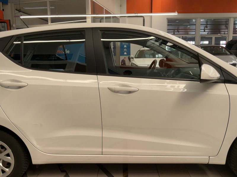 Hyundai i10 1.0 Trend — zdjęcie 7