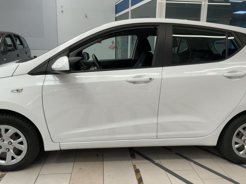Hyundai i10 1.0 Trend — zdjęcie 4