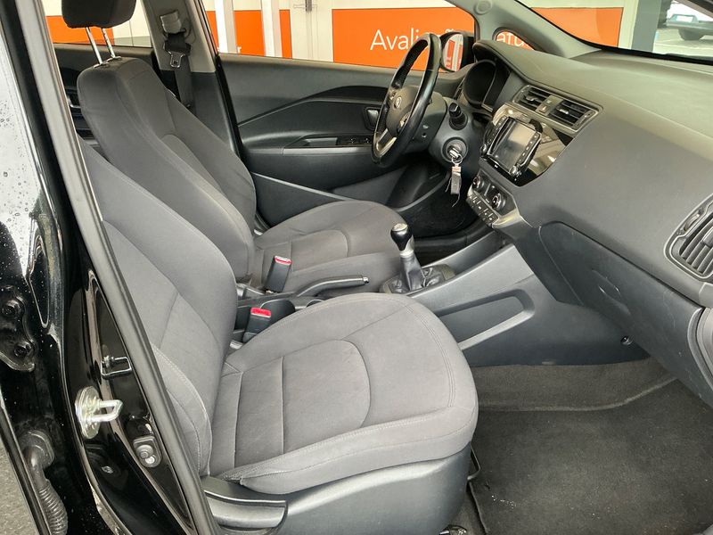 Kia Rio 1.2 Active — zdjęcie 11