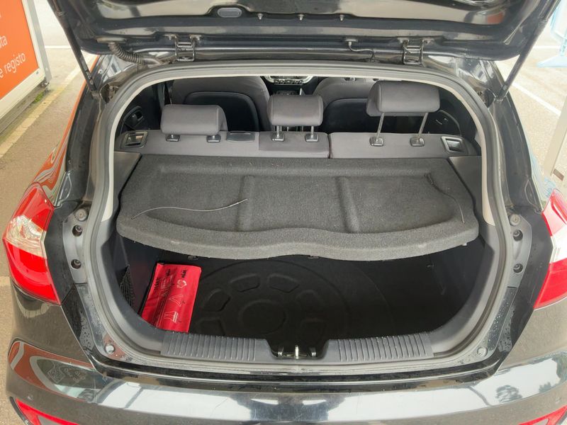Kia Rio 1.2 Active — zdjęcie 10