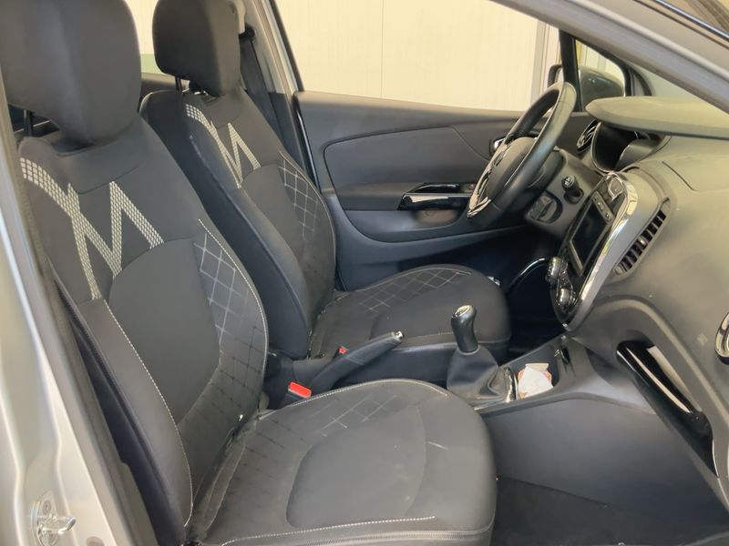 Renault Captur 1.5 dCi Energy Intens 2014 – снимка 16
