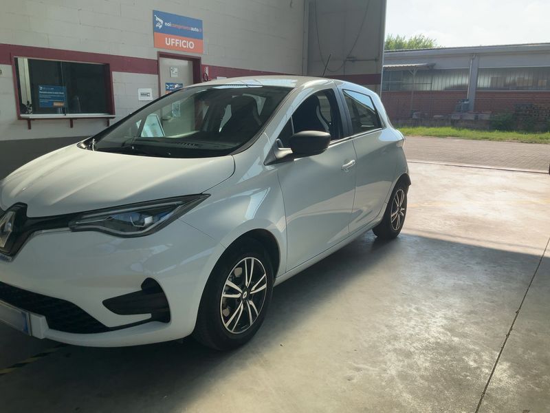 Renault Zoe electric drive 51 kW Life — zdjęcie 2