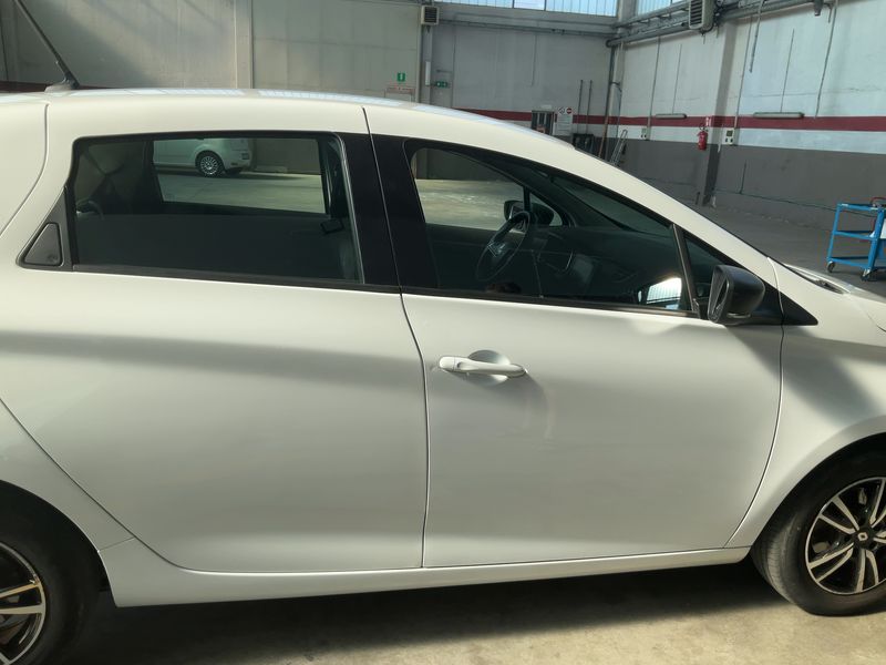 Renault Zoe electric drive 51 kW Life — zdjęcie 7