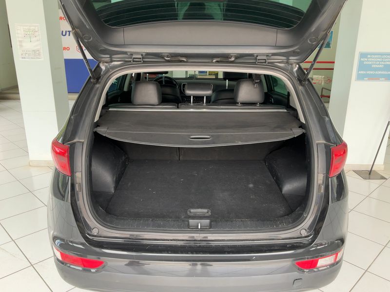 Kia Sportage 1.7 CRDi Class 2WD 2016 – снимка 15